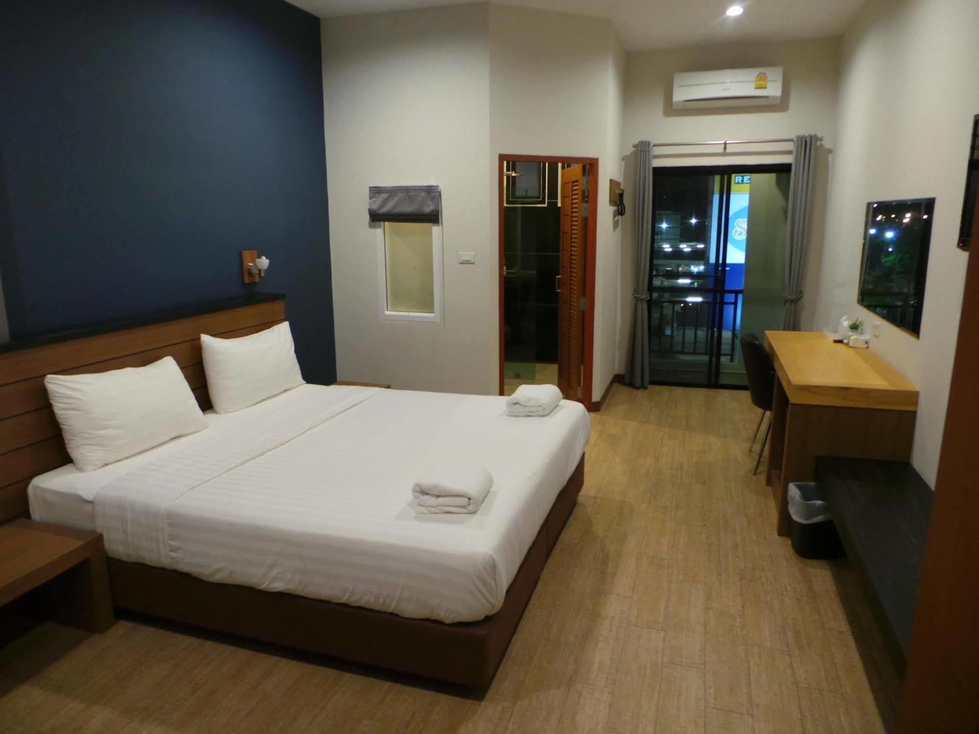 Bird Day Boutique Hotel Mukdahan Esterno foto